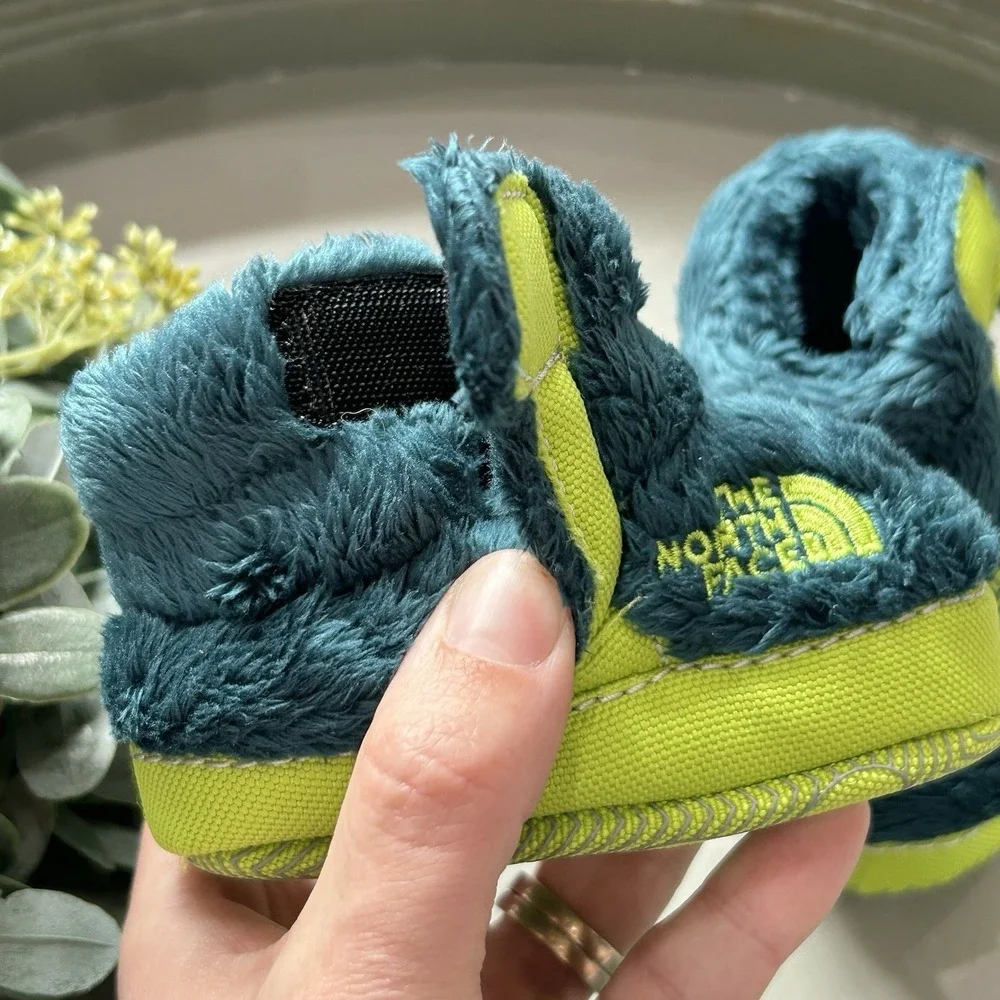 North Face Infant Green Fleece Booties Crib Shoes Size 2